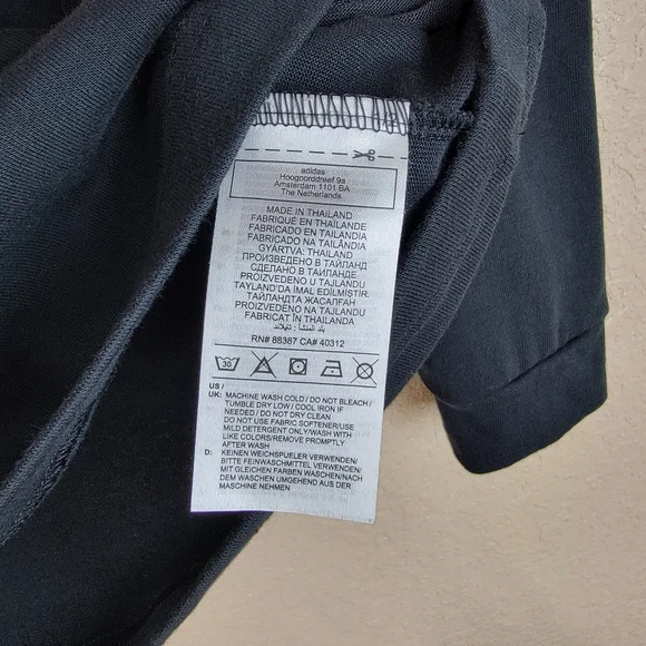 🔥SALE🔥 Adidas Basketball T-shirt Long Sleeve Black XS Women's - Picture 14 of 15